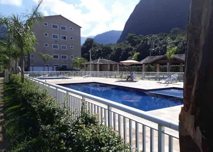 Linda casa em Condomínio no Sahy